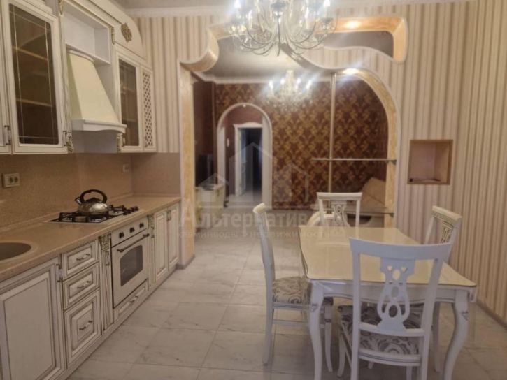 2-комн квартира Котовского пер.