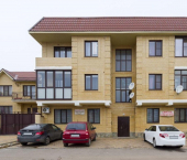 1-комн, 40кв м, этаж 3/3 Артема Сергеева ул