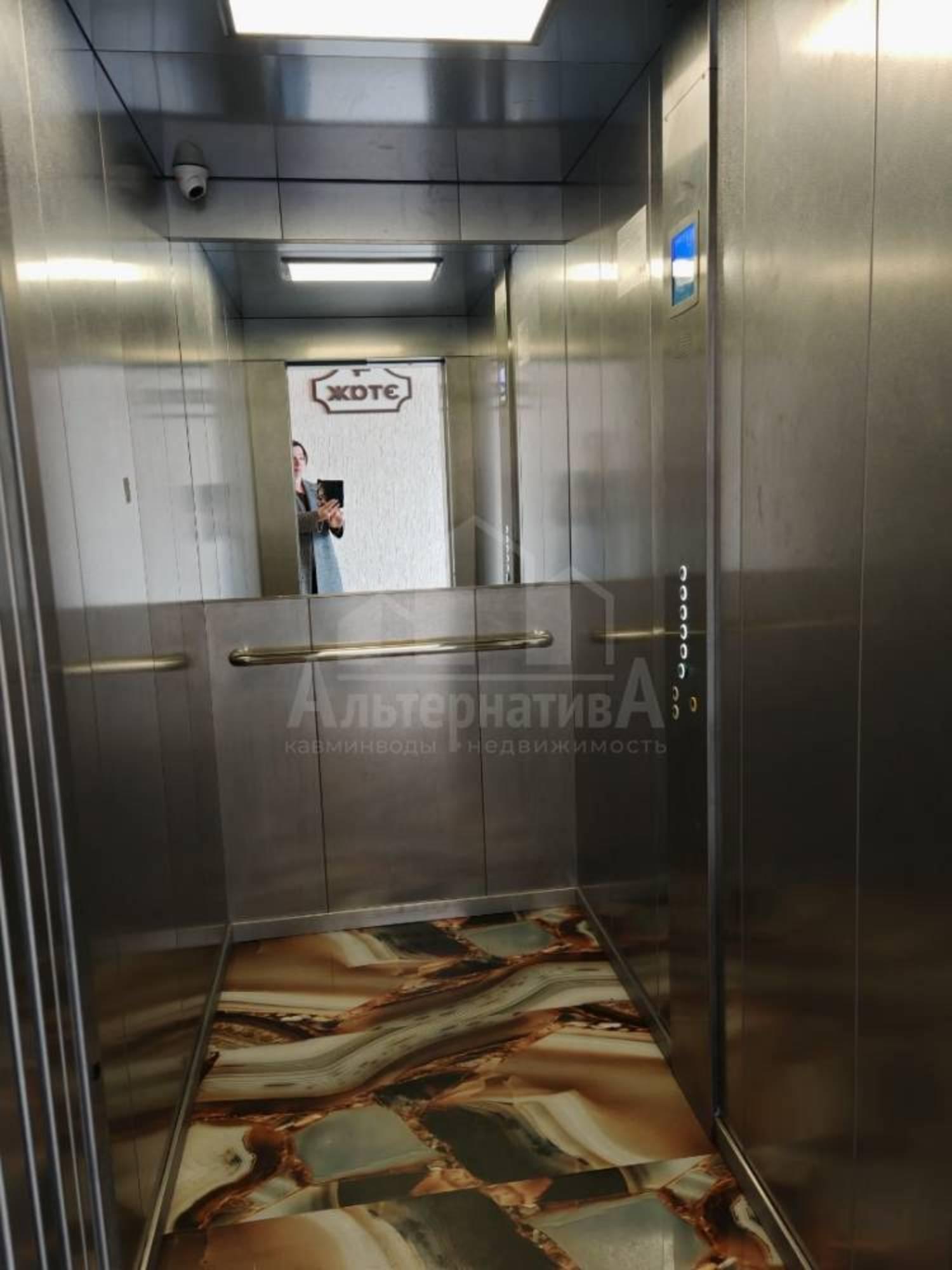 Купить квартиру за 10 750 000 рублей на Садовое кольцо ул.