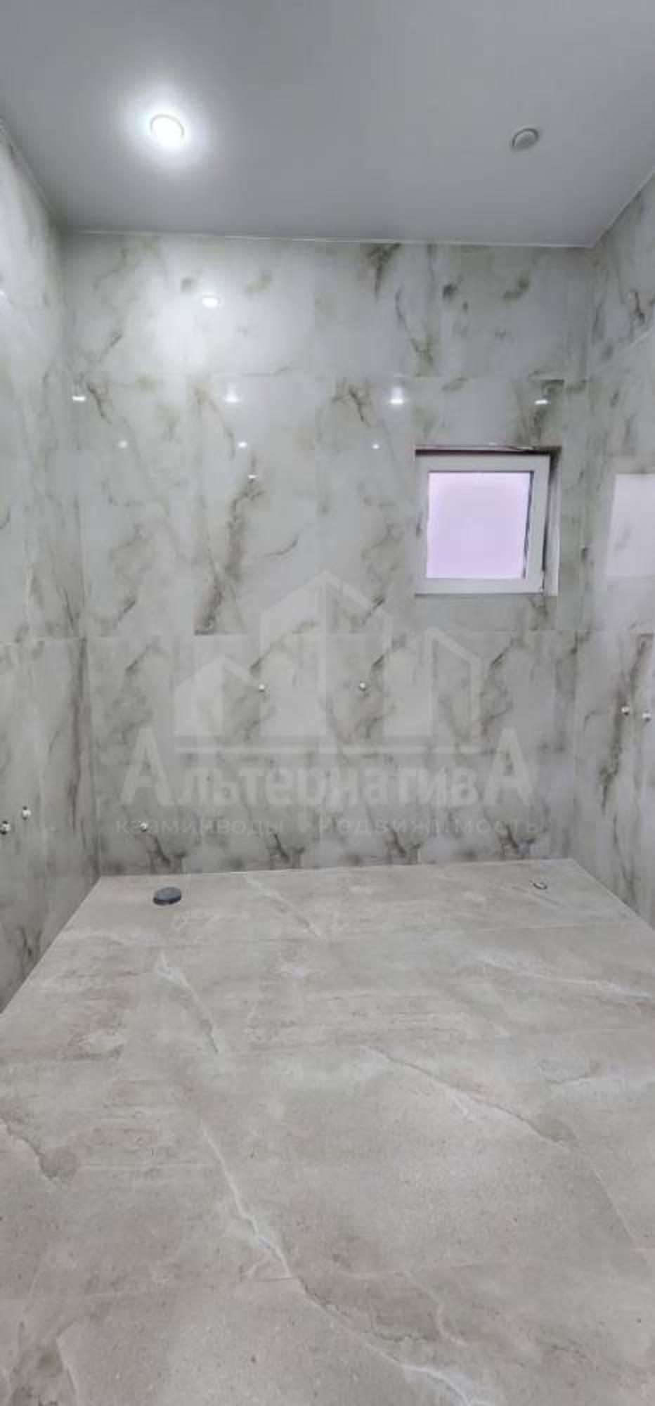Купить дачу, дом, коттедж за 12 500 000 рублей на Строителей ул.