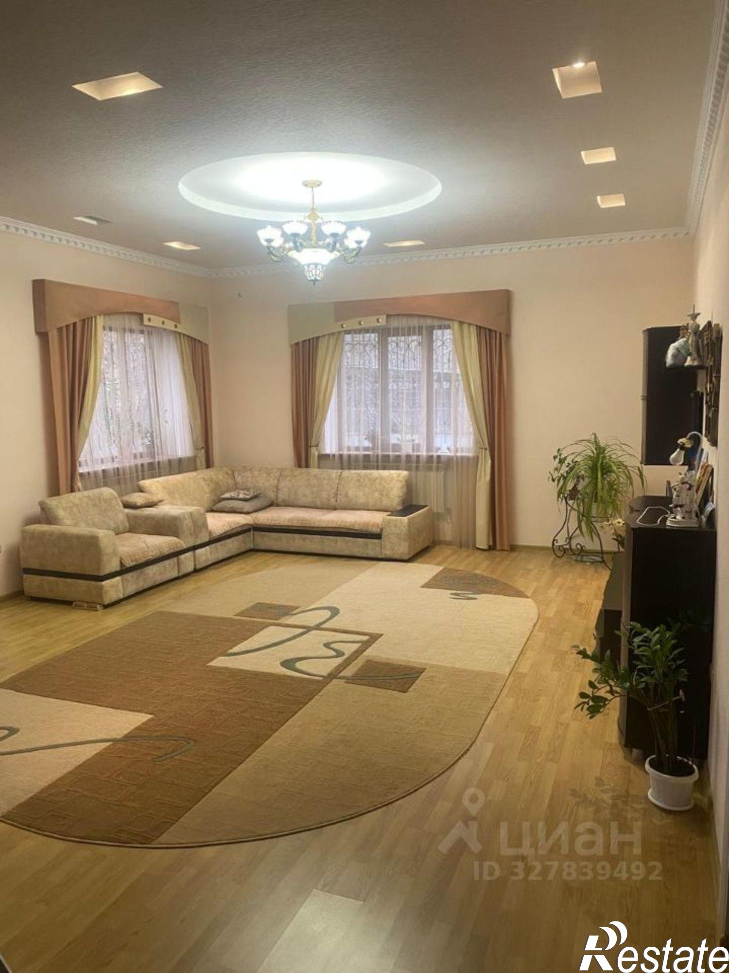 Купить дачу, дом, коттедж за 25 000 000 рублей на ул Теплая, 8