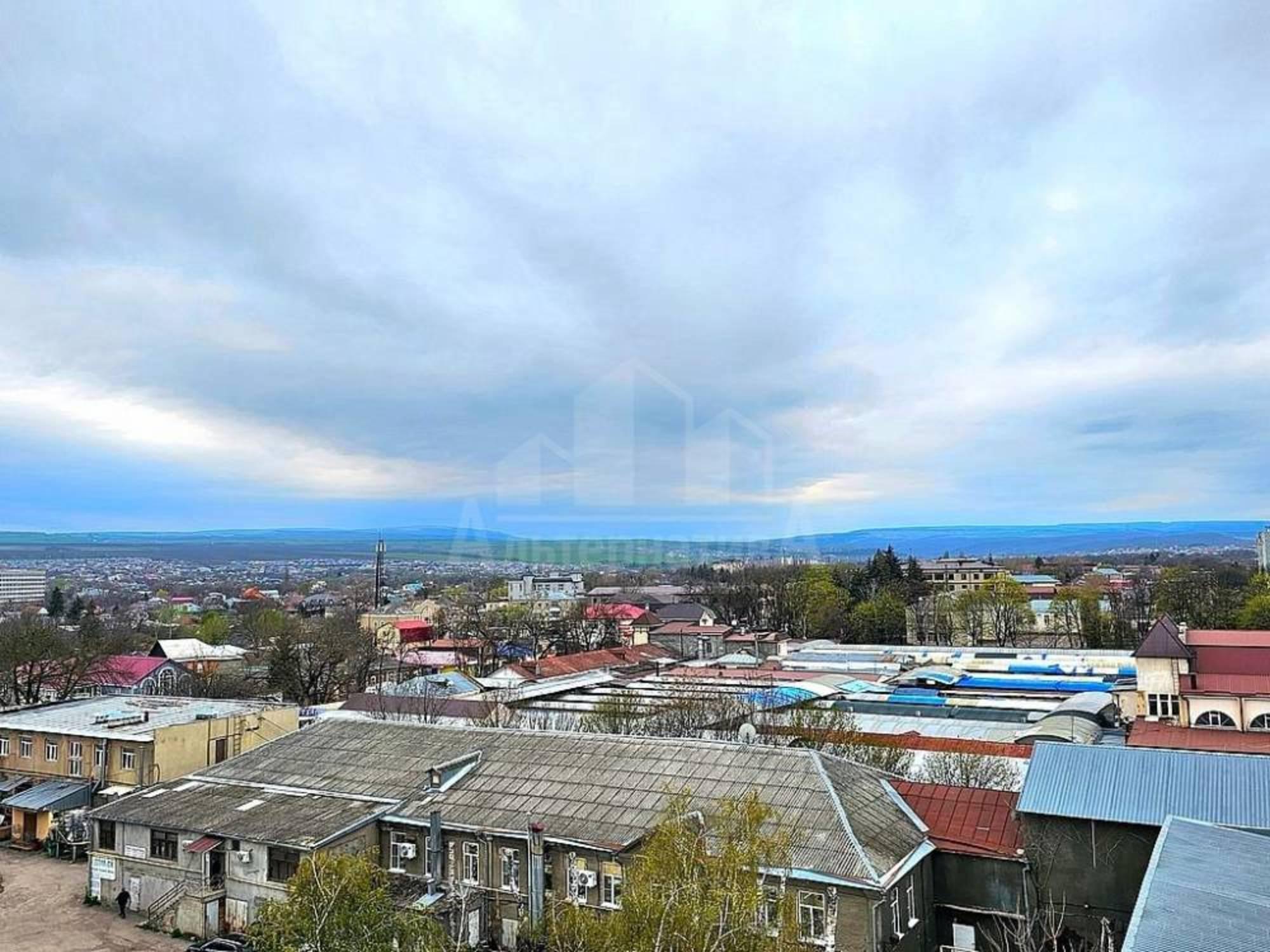 Купить квартиру за 13 000 000 рублей на Интернациональная ул.