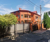 4-комн, 245кв м, этаж 4/4 ул Майская, 10