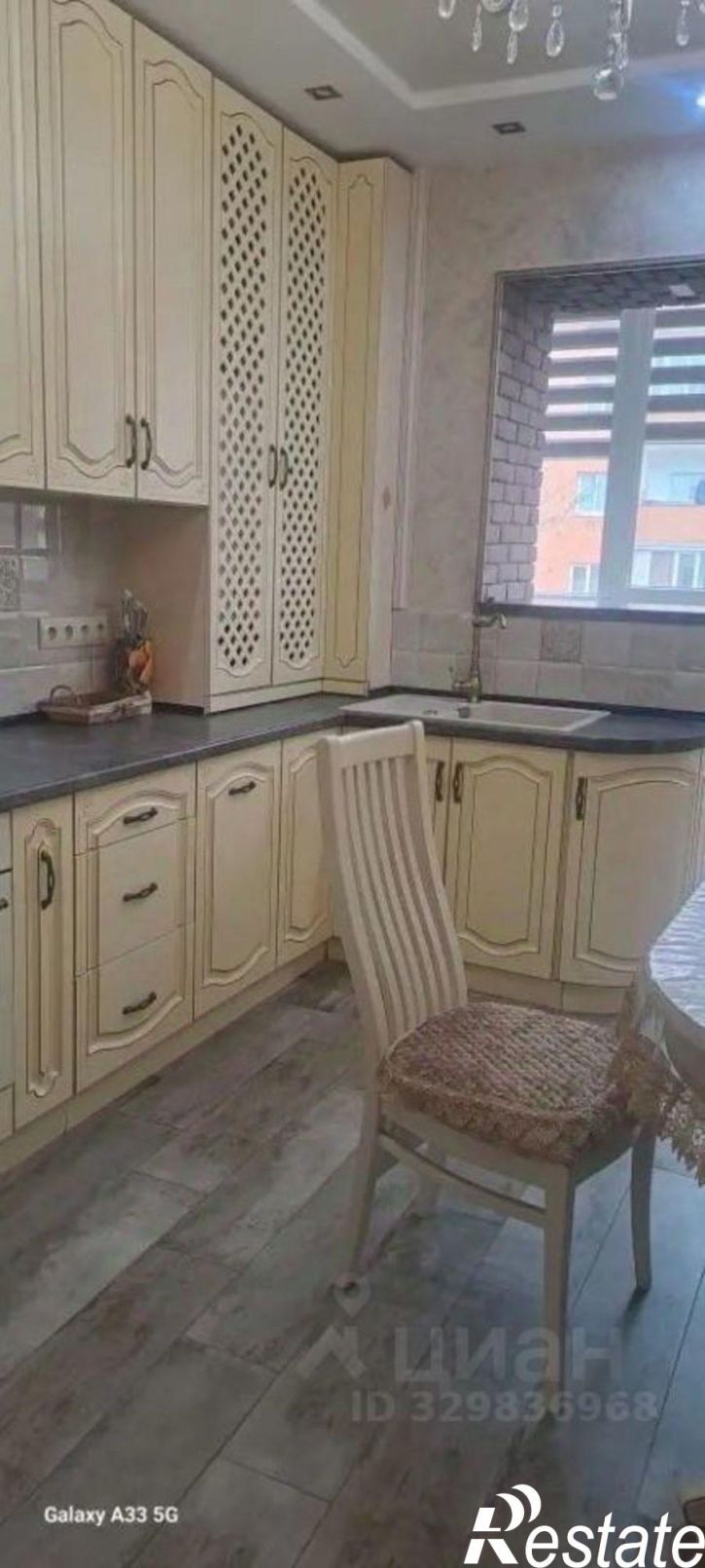 2-комн квартира ул Радостная, 14,  д. 14