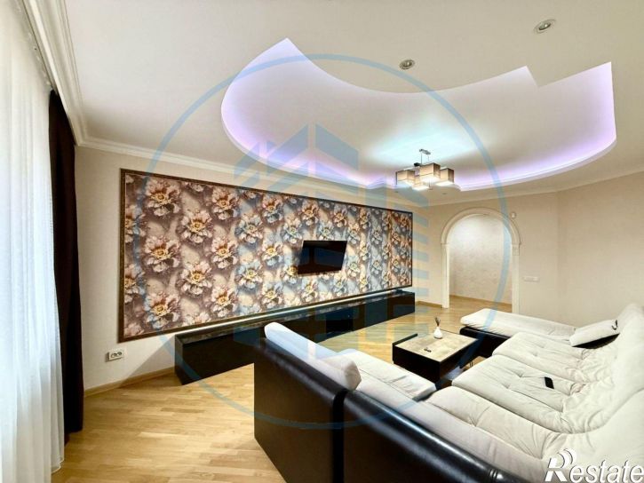 3-комн квартира улица Орджоникидзе, 84 к2,  д. 84 к2