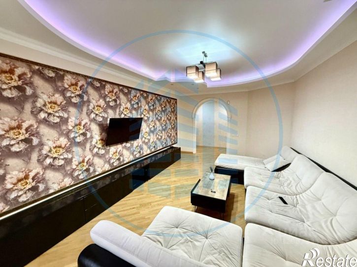 3-комн квартира улица Орджоникидзе, 84 к2,  д. 84 к2