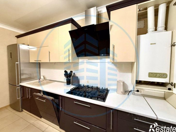 3-комн квартира улица Орджоникидзе, 84 к2,  д. 84 к2