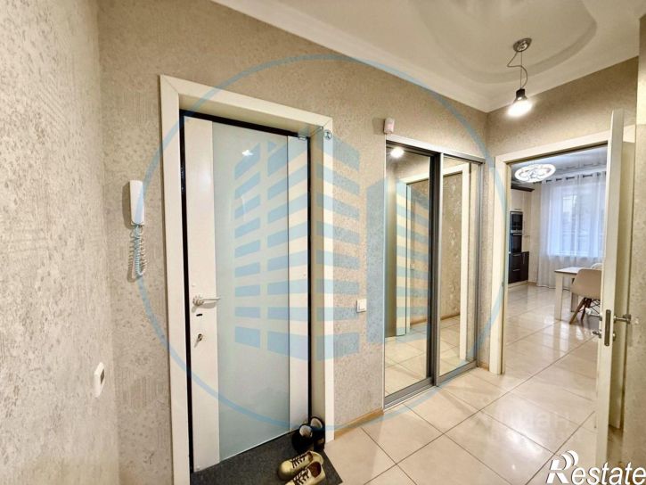 3-комн квартира улица Орджоникидзе, 84 к2,  д. 84 к2
