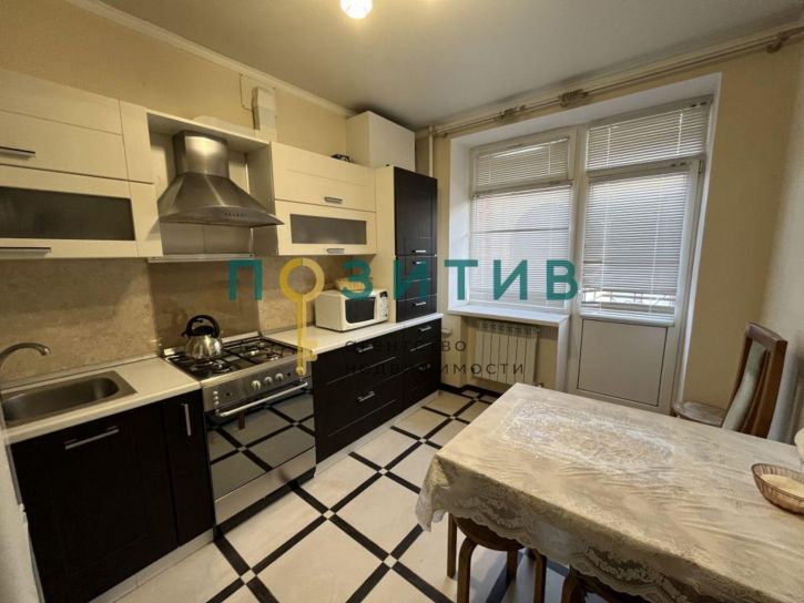 2-комн квартира Орджоникидзе ул, 84к6