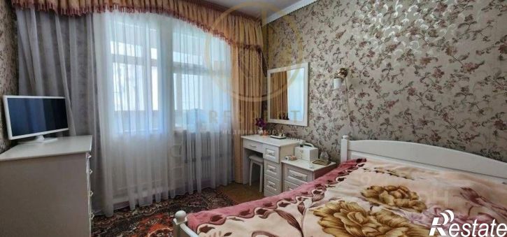 3-комн квартира улица 60 лет Октября, 9,  д. 9