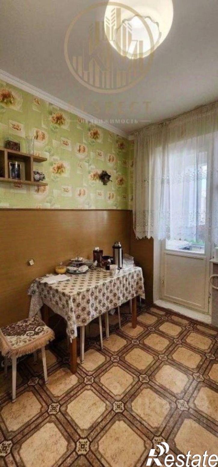 3-комн квартира улица 60 лет Октября, 9,  д. 9