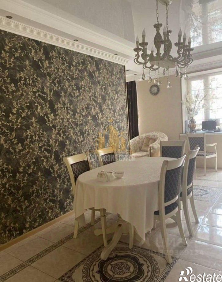 3-комн квартира улица Октябрьская Площадь, 31А,  д. 31А