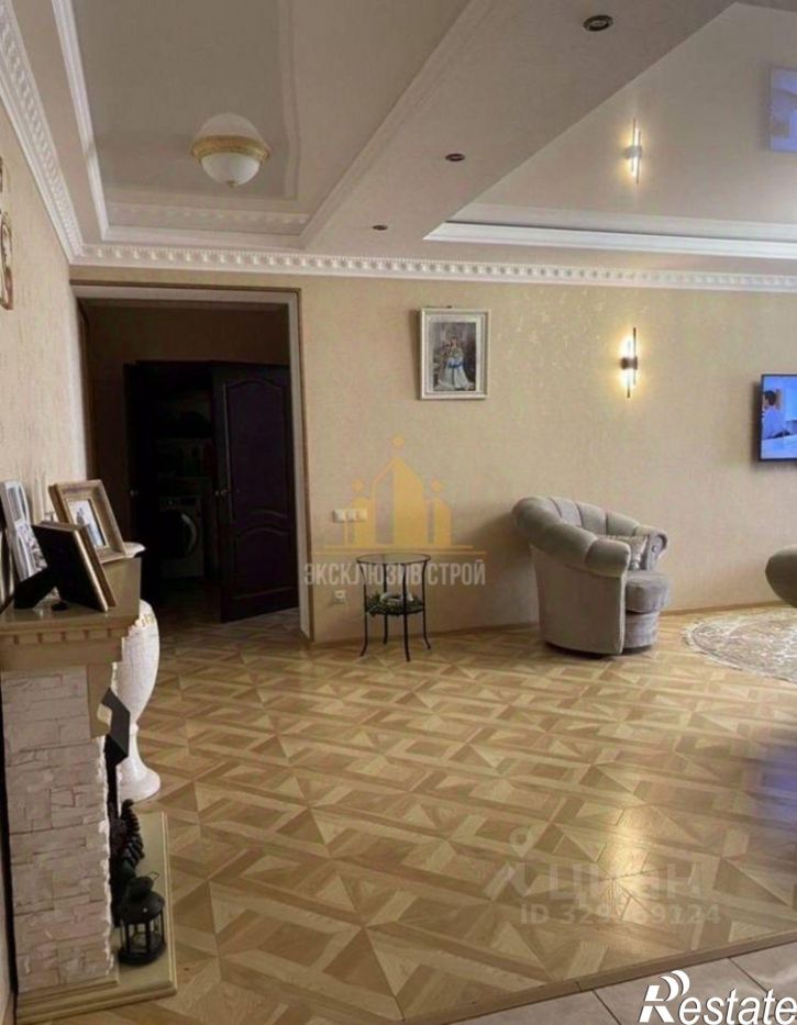 3-комн квартира улица Октябрьская Площадь, 31А,  д. 31А