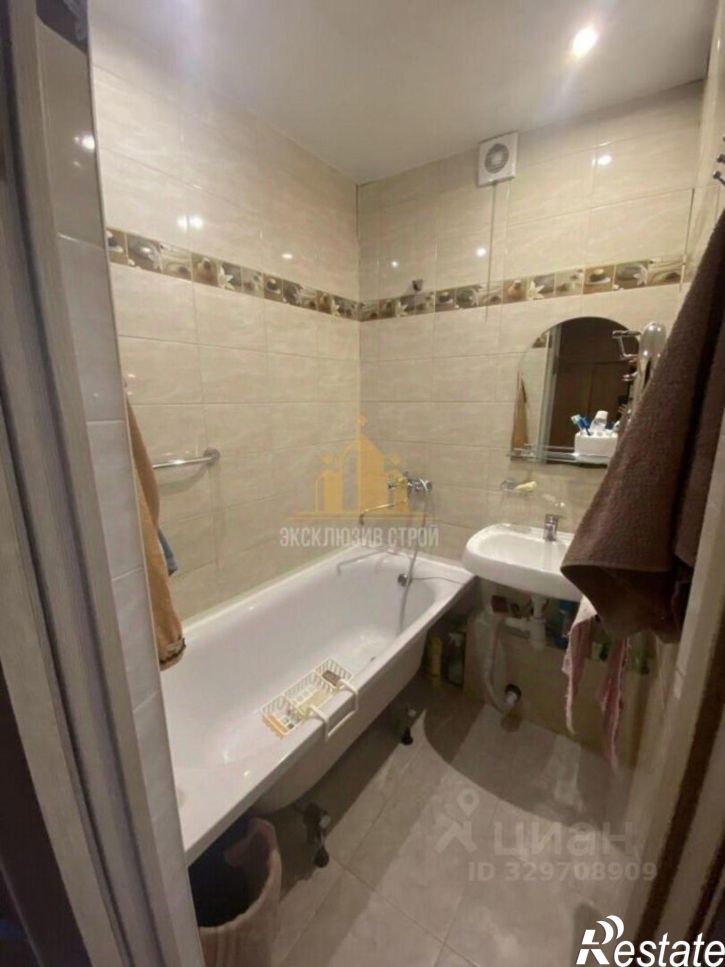 3-комн квартира улица Долина Роз, 8,  д. 8