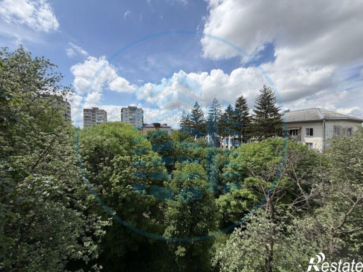 4-комн квартира улица Долина Роз, 1,  д. 1