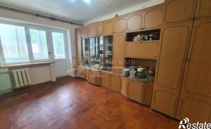 3-комн квартира улица Долина Роз, 10,  д. 10