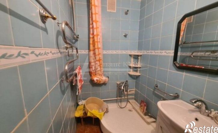 3-комн квартира улица Долина Роз, 10,  д. 10