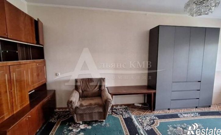2-комн квартира улица Долина Роз, 8,  д. 8