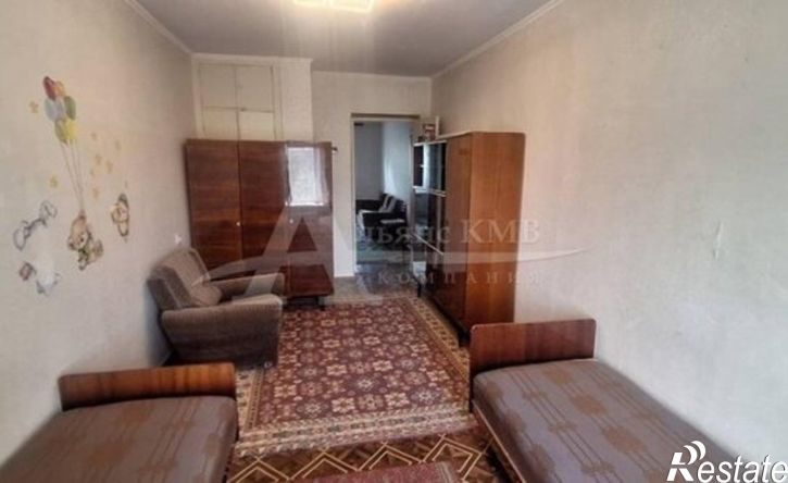 2-комн квартира улица Долина Роз, 8,  д. 8