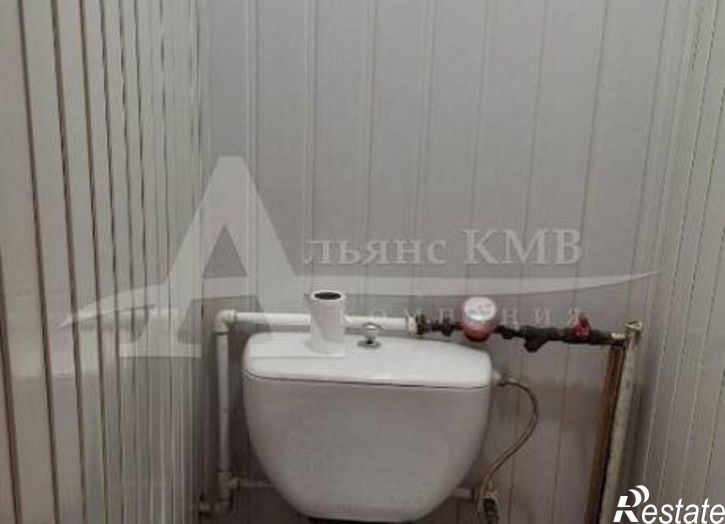 2-комн квартира улица Долина Роз, 8,  д. 8