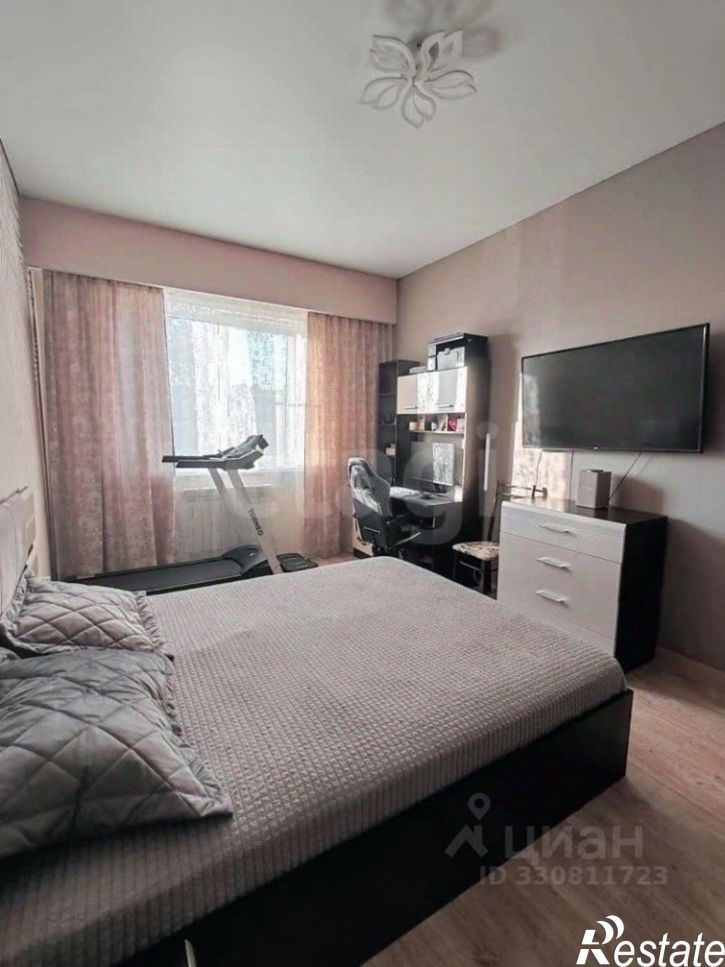 3-комн квартира ул Шмидта, 27,  д. 27