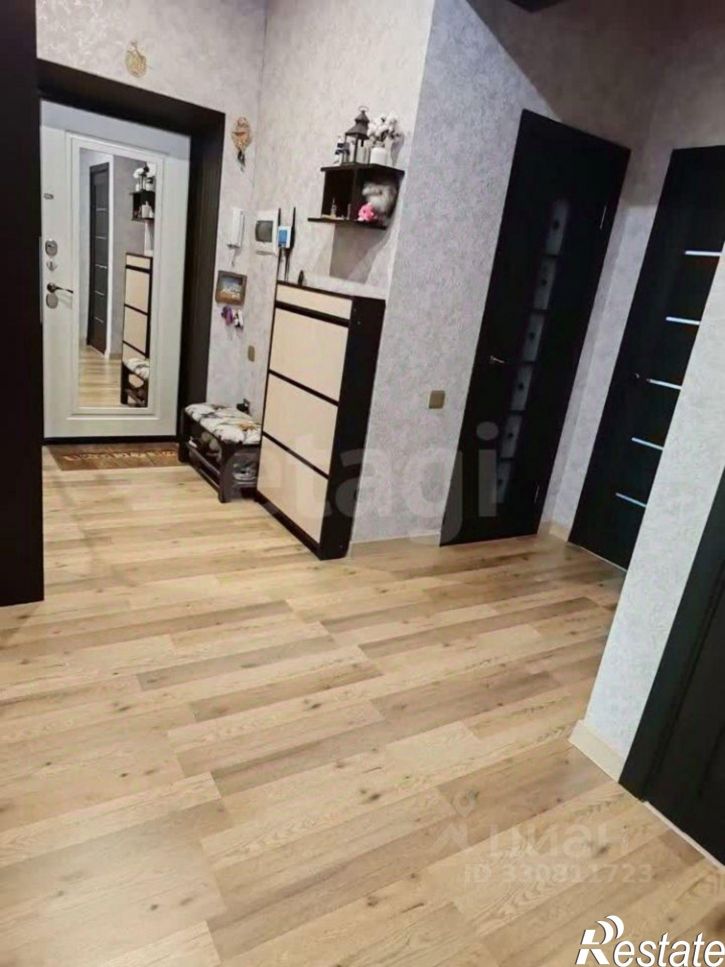 3-комн квартира ул Шмидта, 27,  д. 27