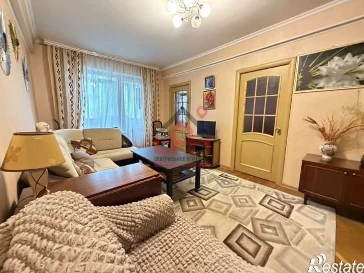 3-комн квартира улица Артёма Сергеева, 21,  д. 21