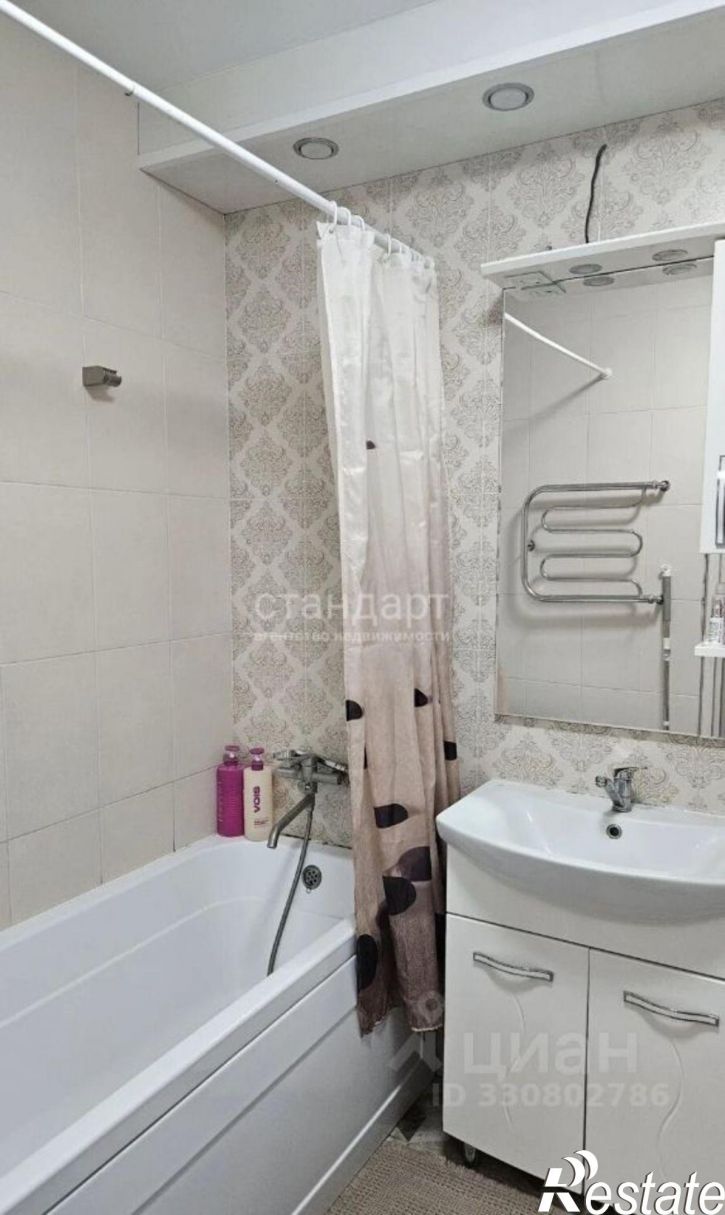2-комн квартира Никольская улица, 15А,  д. 15А