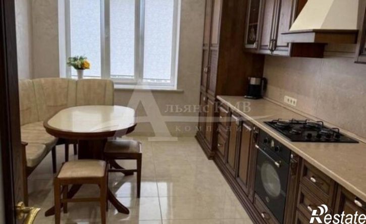 3-комн квартира улица Орджоникидзе, 84 к1,  д. 84 к1