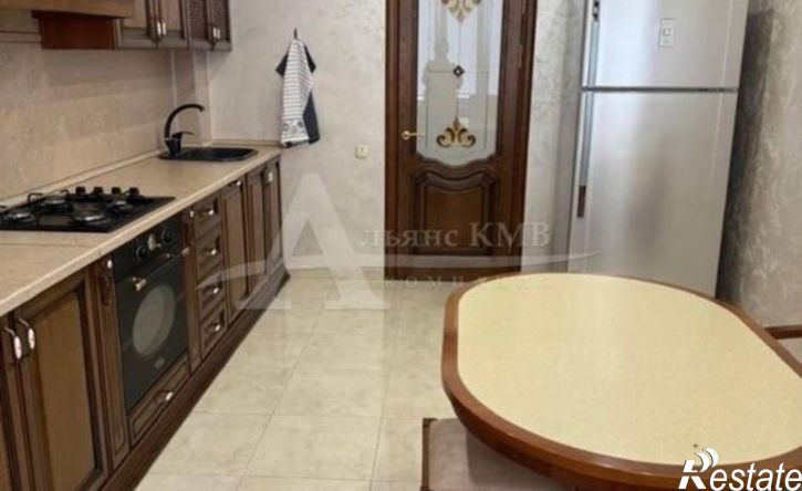 3-комн квартира улица Орджоникидзе, 84 к1,  д. 84 к1