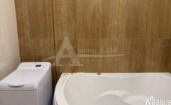 3-комн квартира улица Орджоникидзе, 84 к1,  д. 84 к1