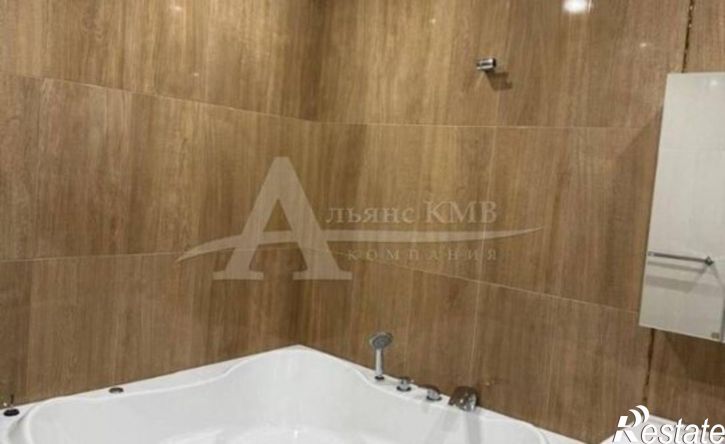 3-комн квартира улица Орджоникидзе, 84 к1,  д. 84 к1