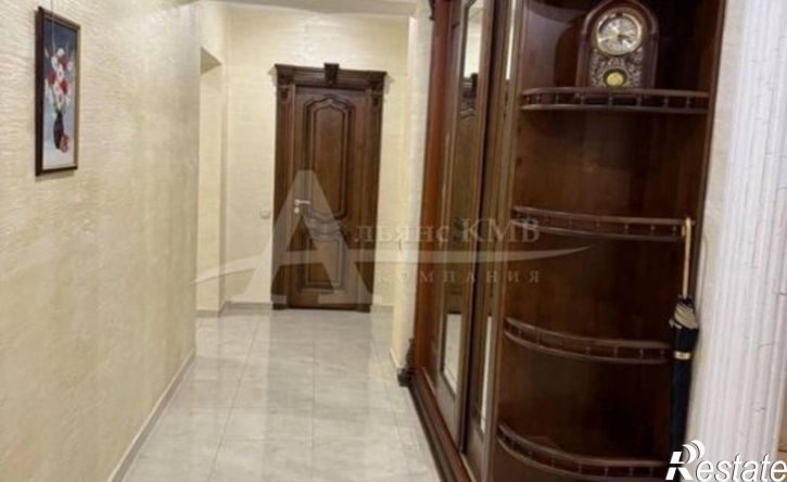 3-комн квартира улица Орджоникидзе, 84 к1,  д. 84 к1