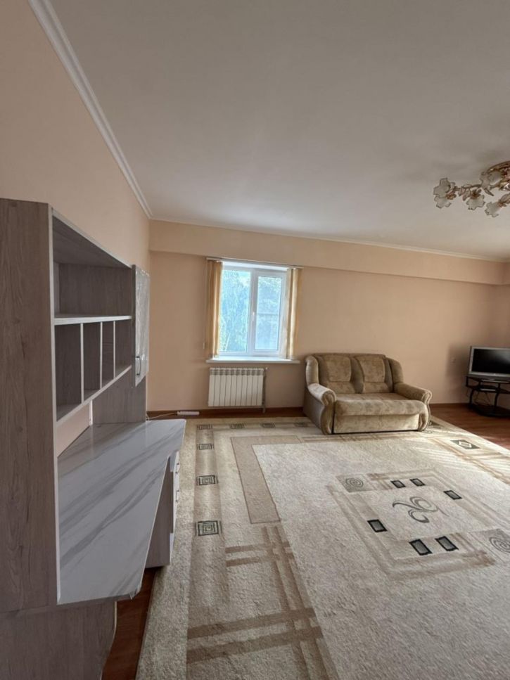 2-комн квартира Орджоникидзе ул, 81к2
