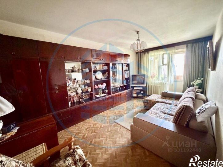 3-комн квартира улица Долина Роз, 20,  д. 20