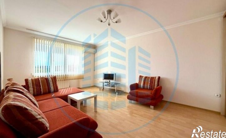 2-комн квартира улица Комарова, 93,  д. 93