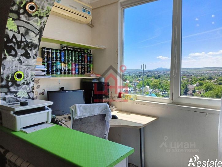 3-комн квартира ул Кисловодская, 40а,  д. 40а