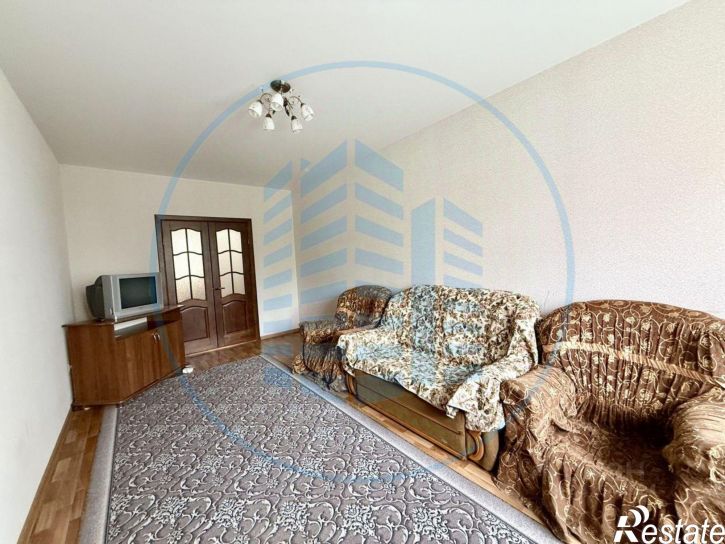 3-комн квартира улица Олега Головченко, 2,  д. 2