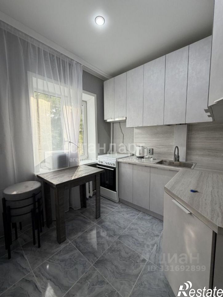2-комн квартира ул Долина Роз, 15,  д. 15