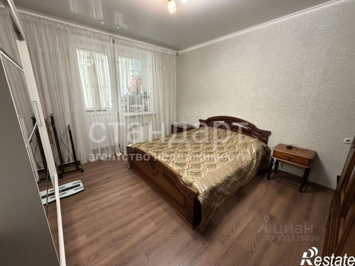 3-комн квартира ул Шмидта, 27,  д. 27