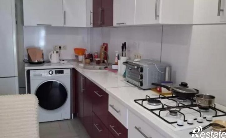 2-комн квартира ул Орджоникидзе, 84 2,  д. 84 2,  к. 2