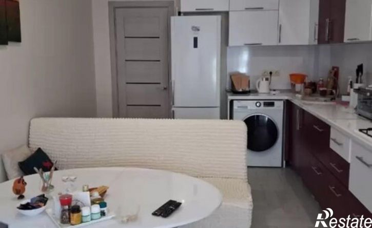 2-комн квартира ул Орджоникидзе, 84 2,  д. 84 2,  к. 2