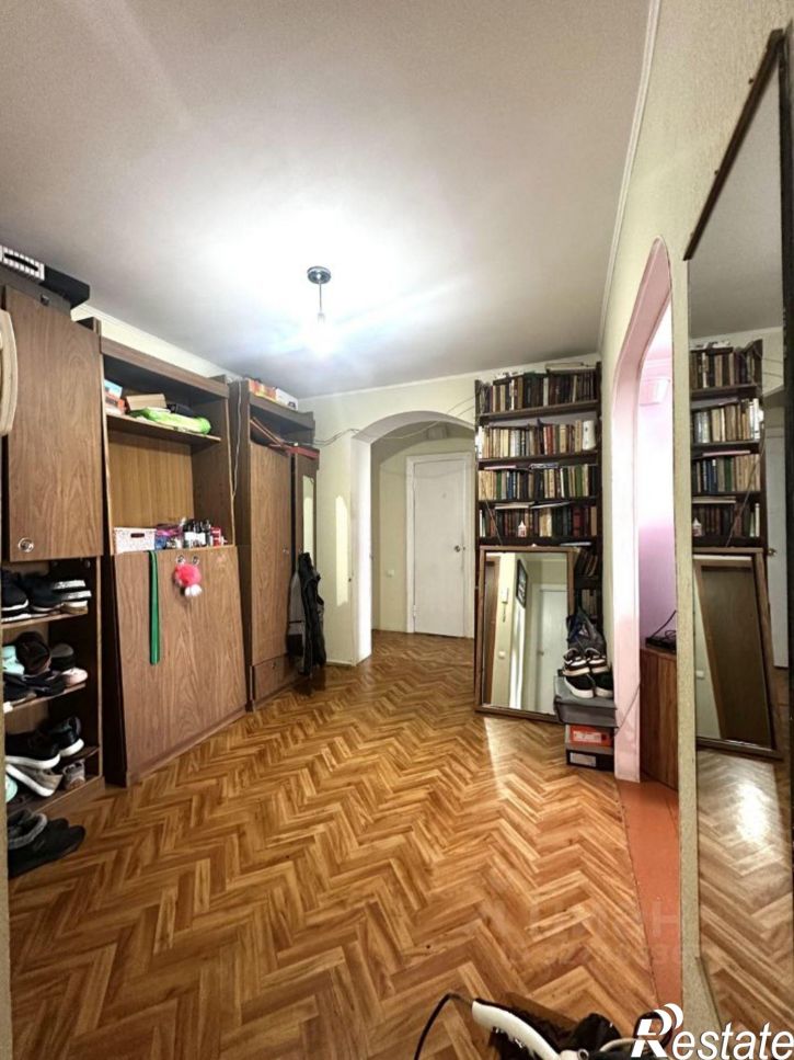 3-комн квартира ул 60 лет Октября, 6,  д. 6
