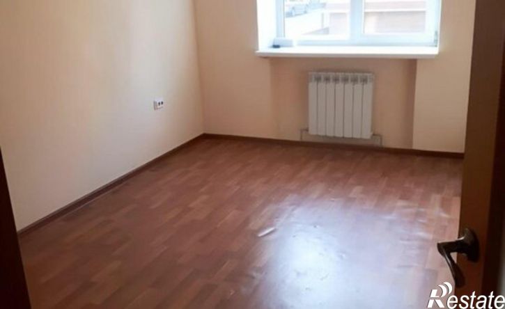 3-комн квартира ул Орджоникидзе, 84 4,  д. 84 4,  к. 4