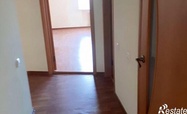 3-комн квартира ул Орджоникидзе, 84 4,  д. 84 4,  к. 4