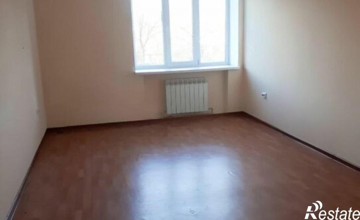 3-комн квартира ул Орджоникидзе, 84 4,  д. 84 4,  к. 4