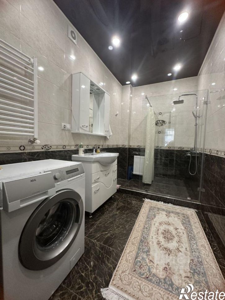 2-комн квартира ул Орджоникидзе, 84 5,  д. 84 5,  к. 5