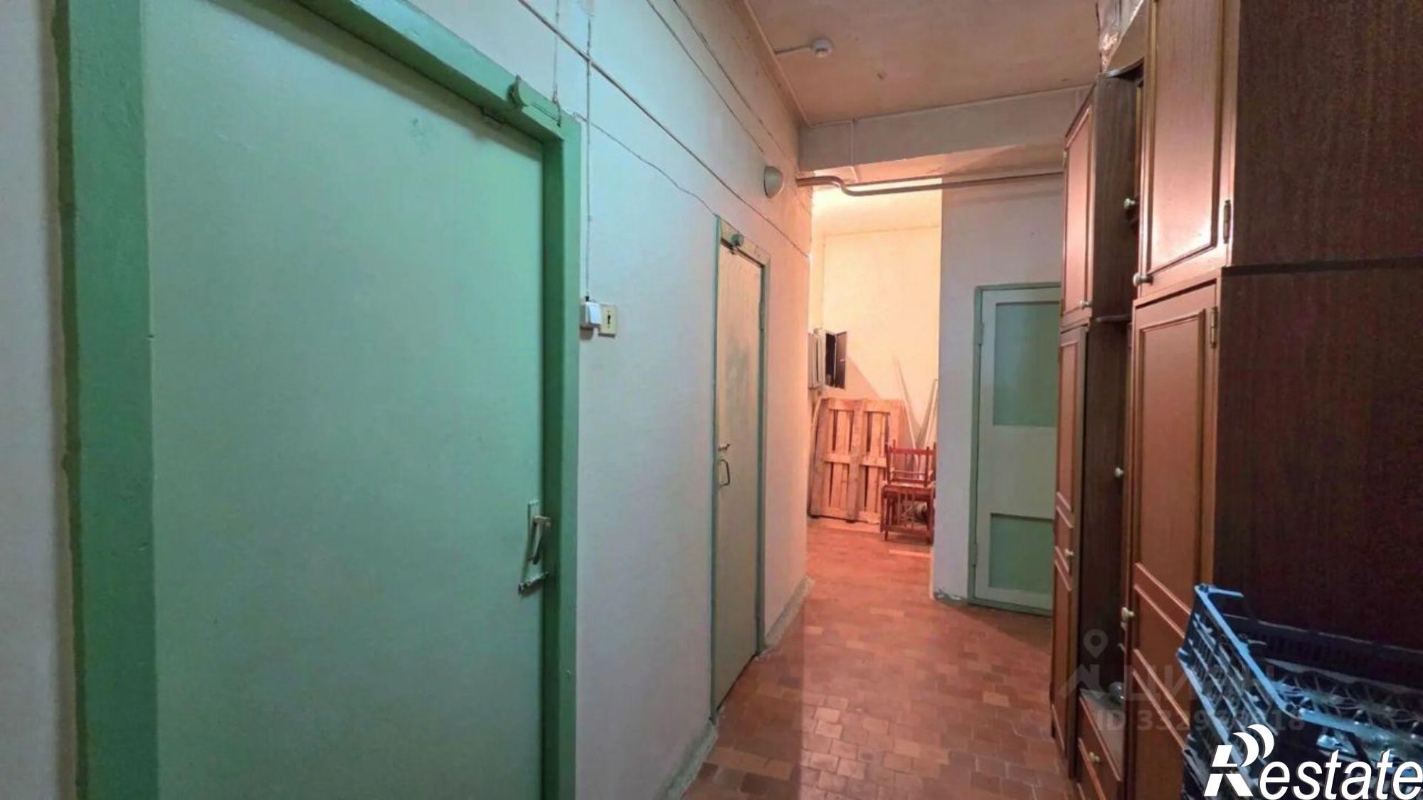 Купить торговое помещение за 8 500 030 рублей на ул Кисловодская, 40а