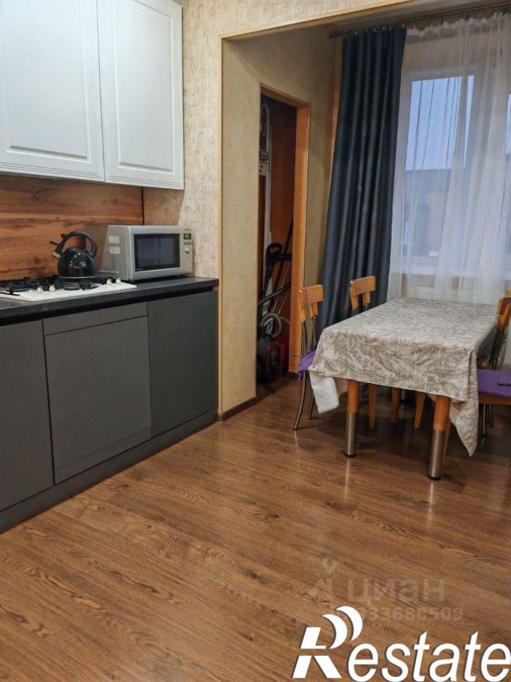 3-комн квартира улица Орджоникидзе, 84 к1,  д. 84 к1