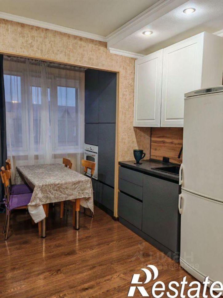 3-комн квартира улица Орджоникидзе, 84 к1,  д. 84 к1